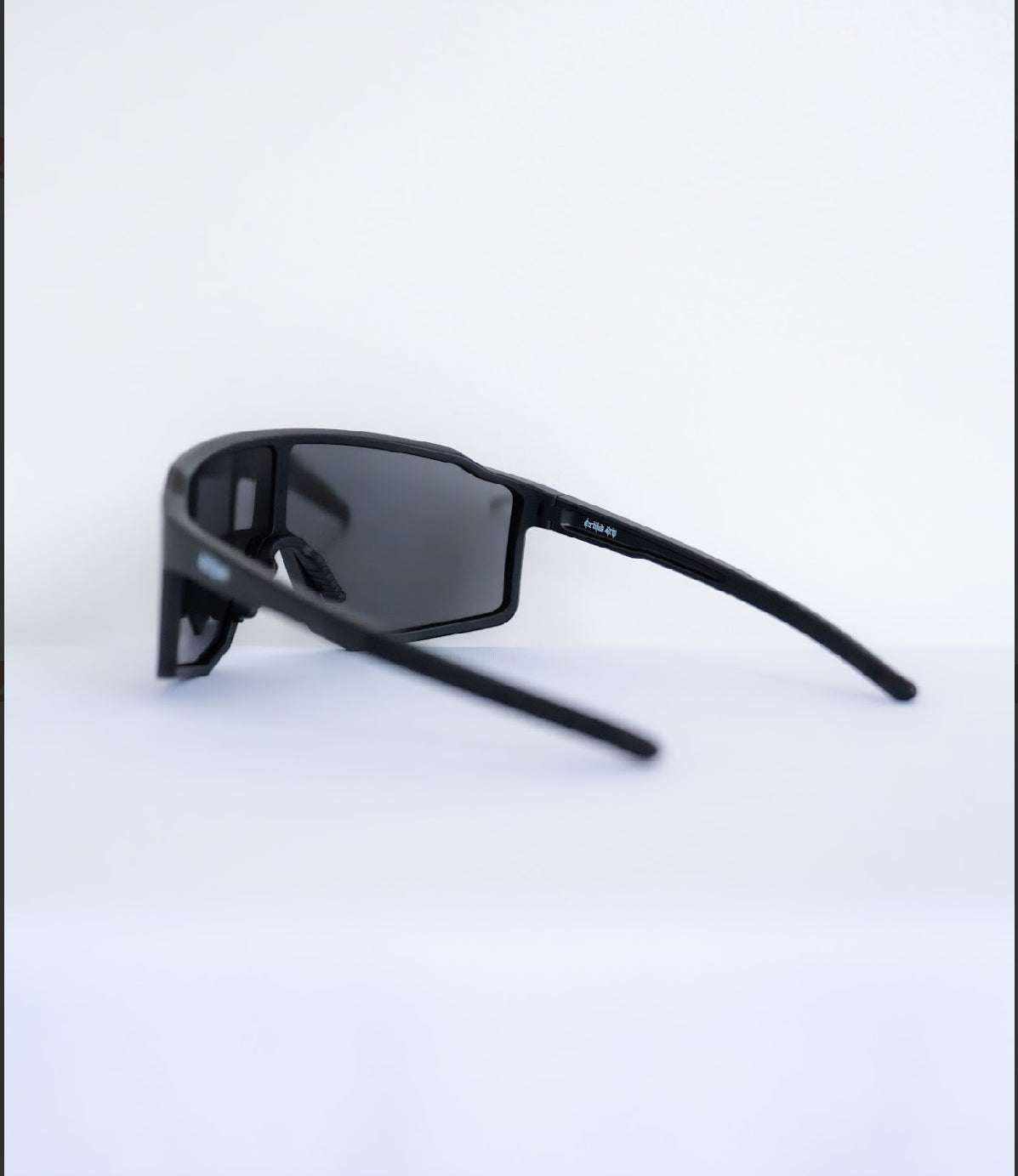 “53” Black/Chrome Oversized & Polarized
