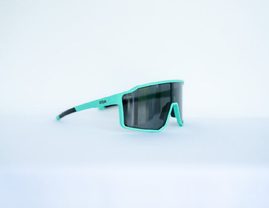 53 SURGE Oversized & Polarized