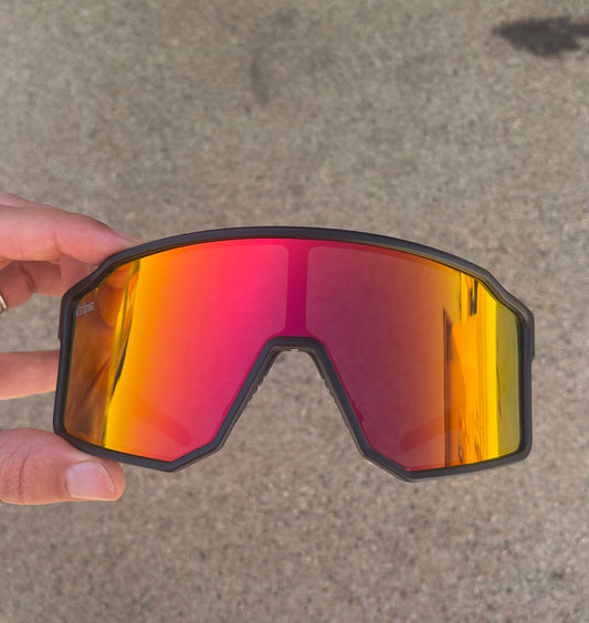53 Black/Red Oversized & Polarized